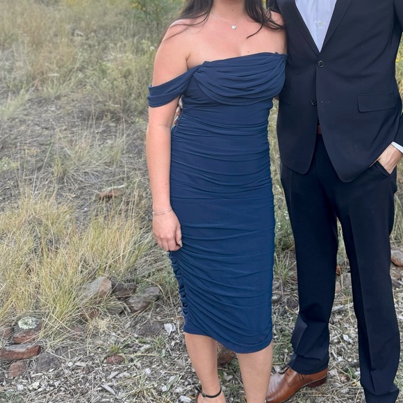 Pretty garden dress - Picture 3 of 3